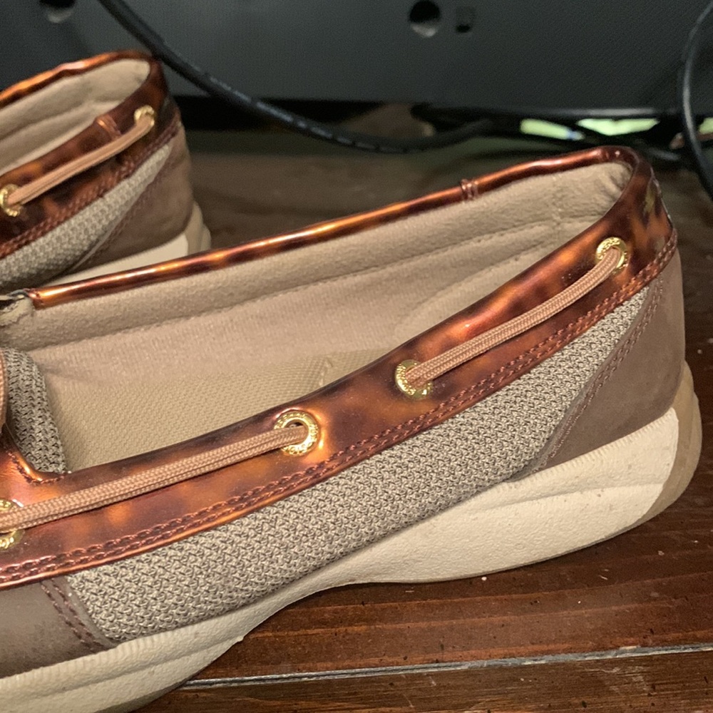 Sperry’s - Picture 3 of 5